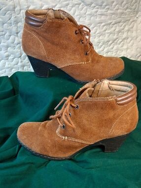 Women’s Montana Artsian Brown Suede/leather Lace-Up Ankle Boots Stacked Heel